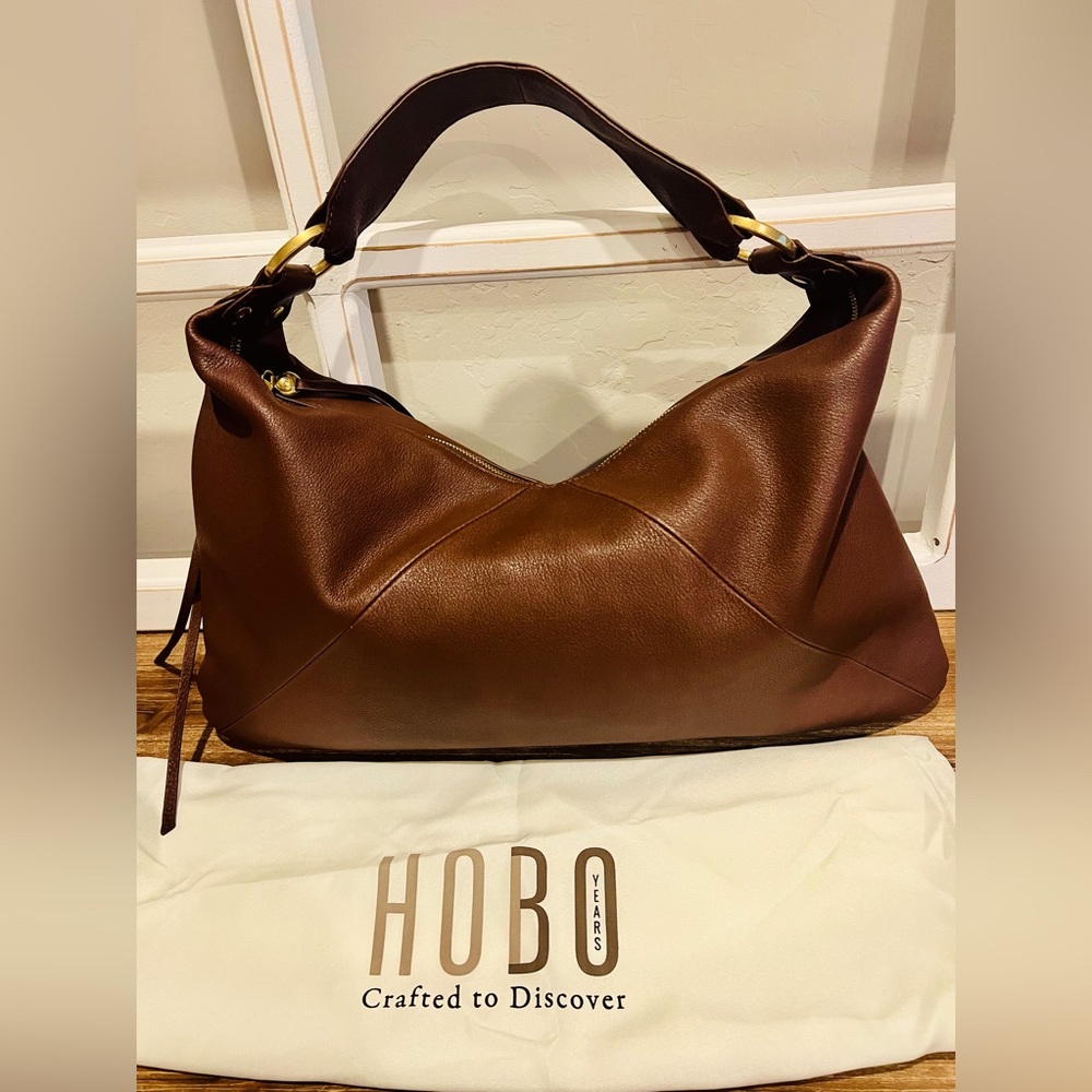 HOBO INTERNATIONAL Paulette shoulder bag.